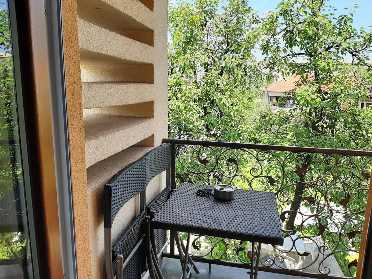 Magnolija Lägenhet Banja Luka Exteriör bild