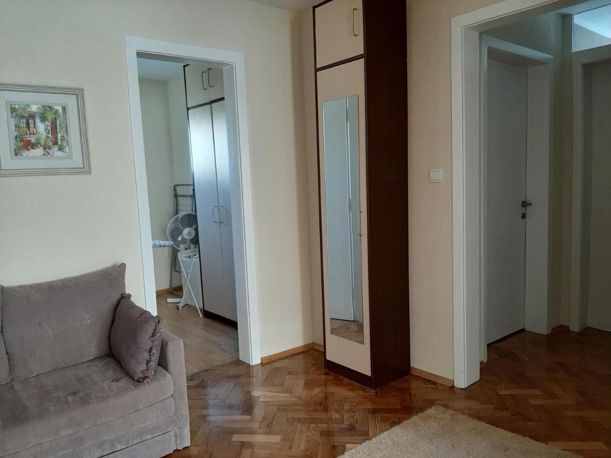 Magnolija Lägenhet Banja Luka Exteriör bild