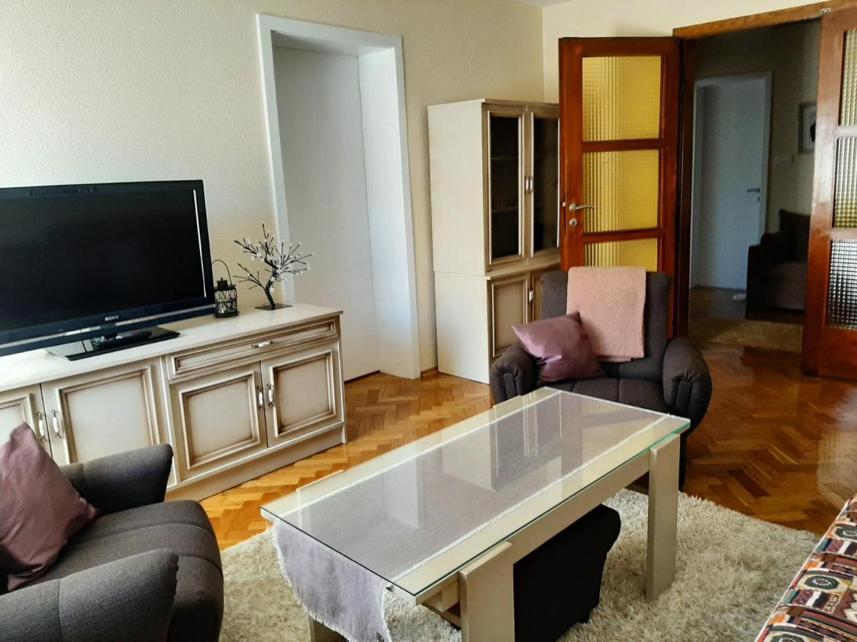Magnolija Lägenhet Banja Luka Exteriör bild