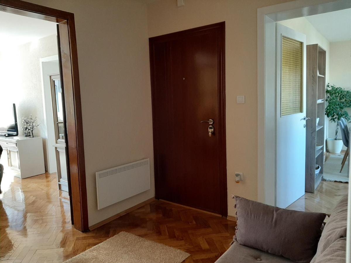 Magnolija Lägenhet Banja Luka Exteriör bild