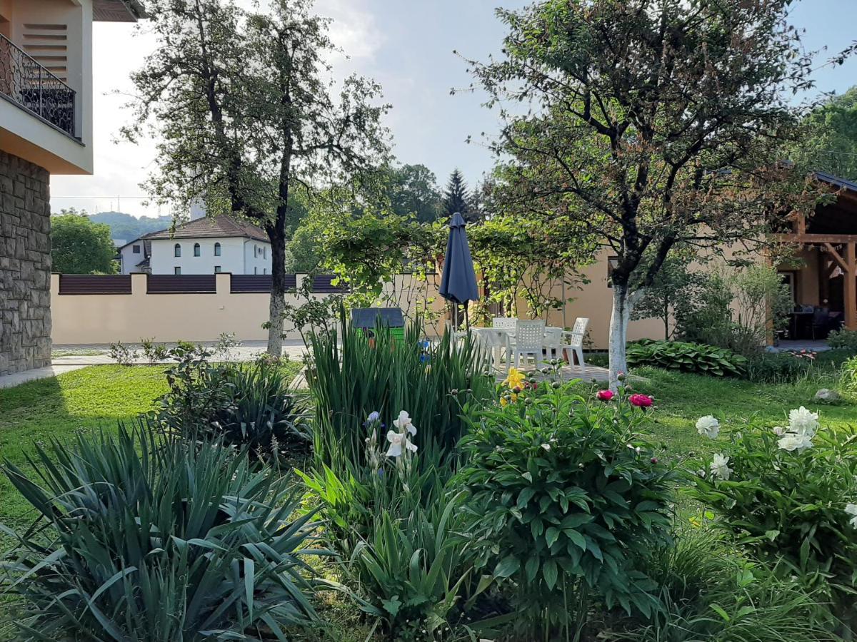 Magnolija Lägenhet Banja Luka Exteriör bild