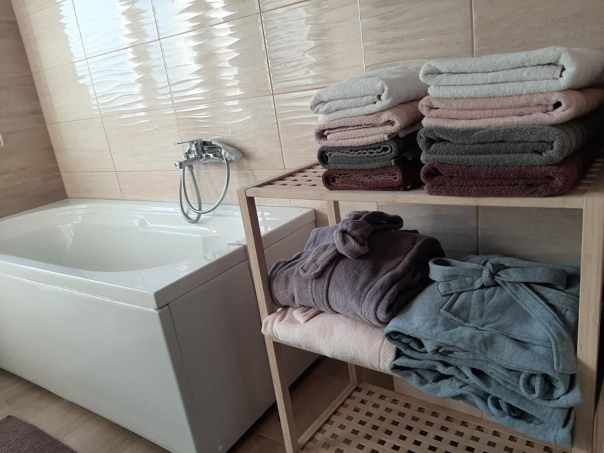 Magnolija Lägenhet Banja Luka Exteriör bild